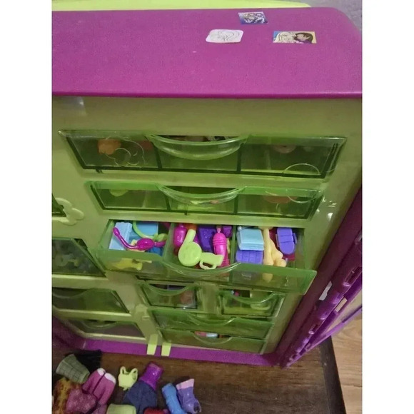 Polly Pocket - Massive Lot Of Dolls Clothing, Pets, and Accessories- Vintage - Picture 16 of 16